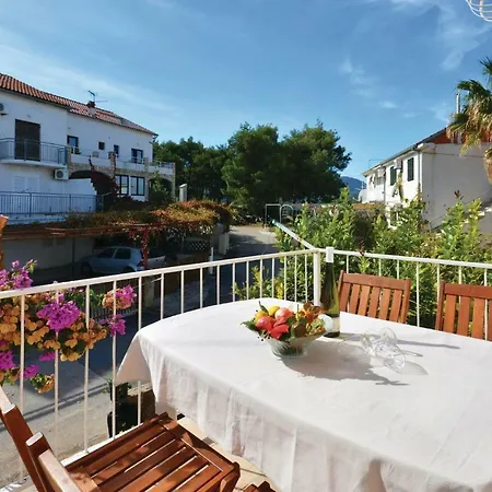 One-bedroom In Jelsa *
