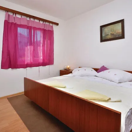 One-bedroom In Jelsa Jelsa (Hvar)